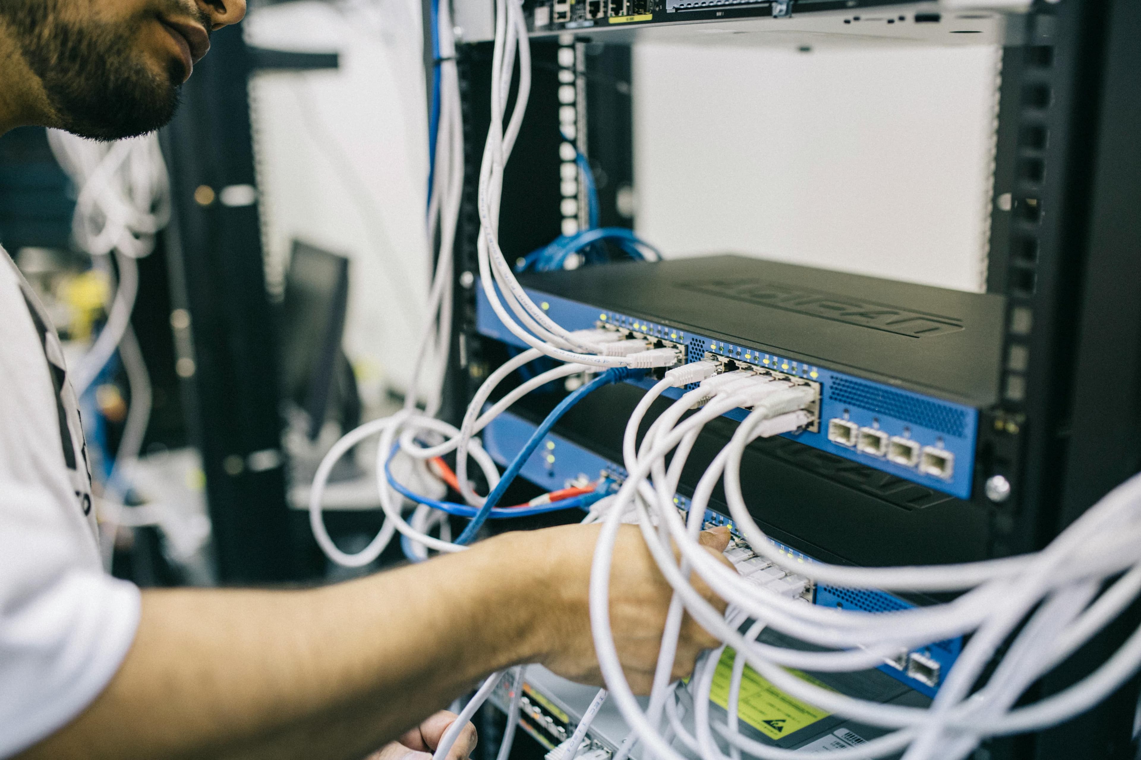 A Global Leader Embraces Innovation with Optimized Data Storage